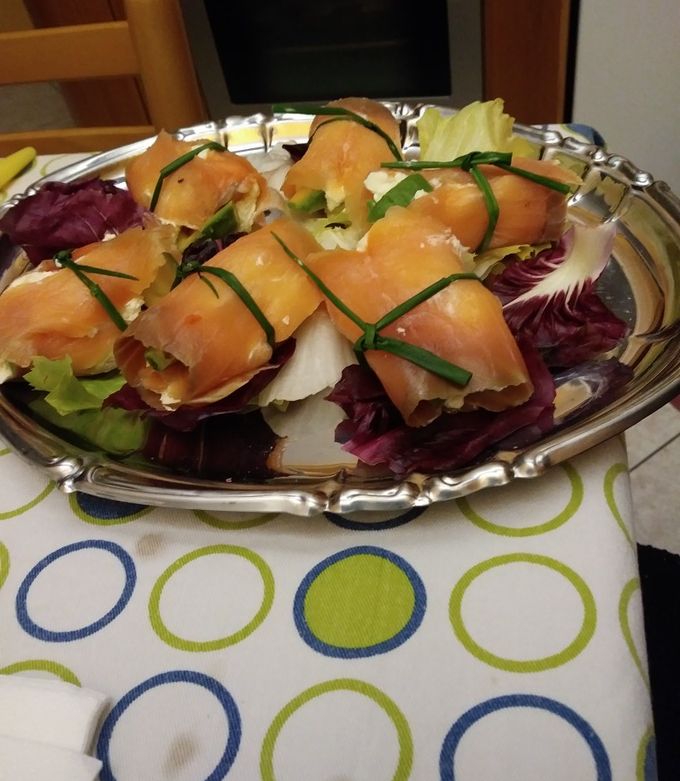 Foto di Involtini di salmone e avocado