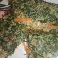Una foto de Ommelett de acelga relleno de verduras!