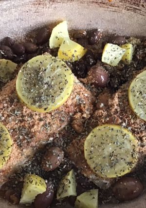 Une photo de Pavés de cabillaud aux olives sauce cacahuète et citron confit