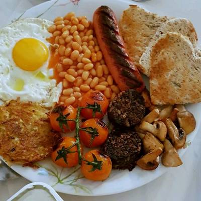 Desayuno Inglés (Full English breakfast) Receta de Soraya (Con gusto y  Salero)- Cookpad