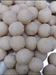 সাদা নারকেল নাড়ু (sada narkel naru recipe in Bengali) রেসিপির প্রধান ছবি