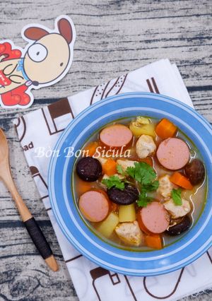 Hình của món Gà Nấu Pate Xúc Xích.