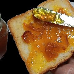 A picture of Orange jam.
