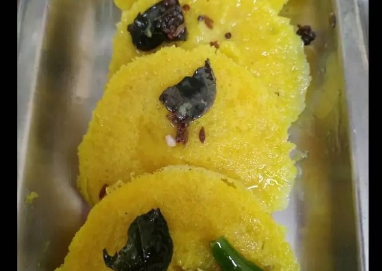 Idli dhokla