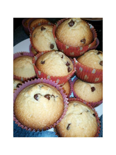 Una foto de Muffins de vainilla con chispas de chocolate