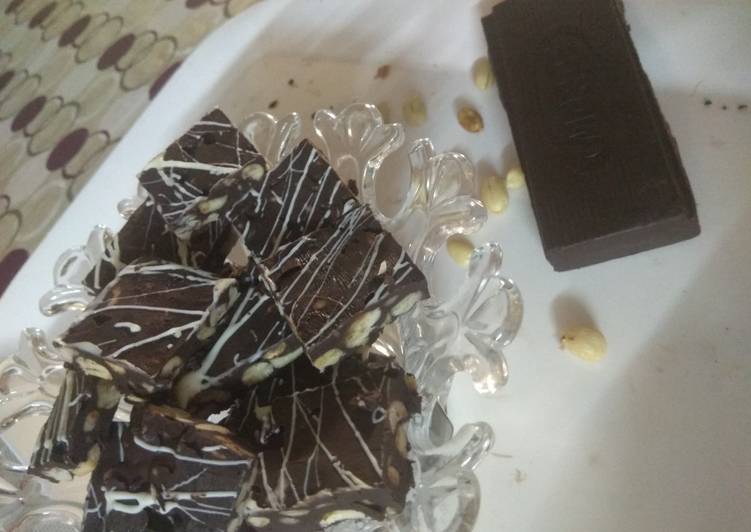 Step-by-Step Guide to Prepare Super Quick Homemade Chocolate peanut chikki