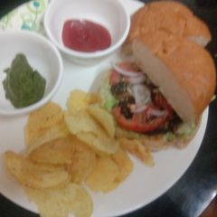 A picture of Mint veg Burger in Rajma patty.