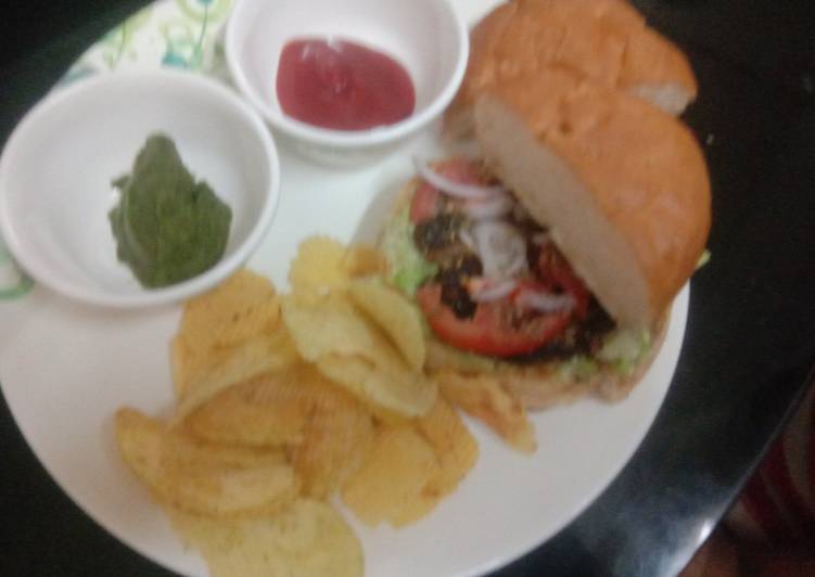 Steps to Prepare Quick Mint veg Burger in Rajma patty