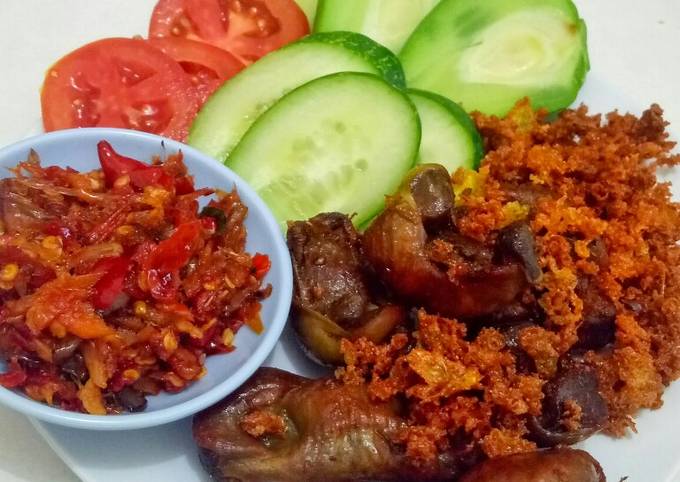 Ampela Ayam Kremes Sambal Kecombrang