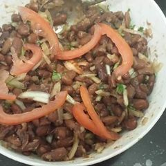 A picture of Lobia ki chaat.