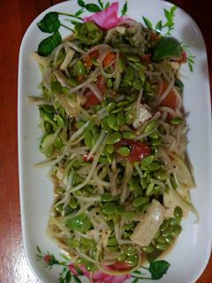 รูปของ ตำปลาร้าหมูยอกระถิน