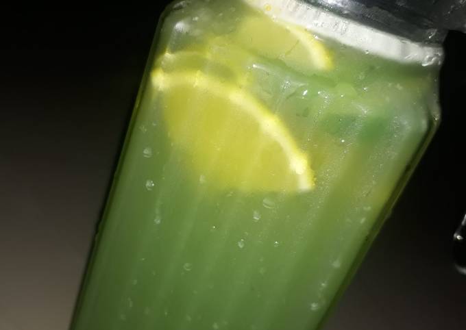 Cucumber lemonade