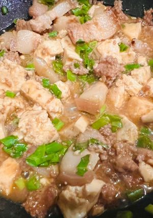 Hình của món Ba chỉ rim đậu hũ.