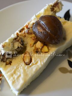 Une photo de Nougat glacé aux marrons confits et écorces orange confites