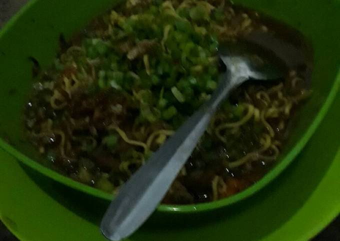 Resep Mie kuah daging sapi rasa mie ayam Resep Mie kuah daging sapi rasa mie ayam