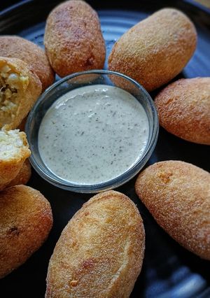 फराळी पॅटिस (Farali patties recipe in marathi) रेसिपी चे मुख्य फोटो 