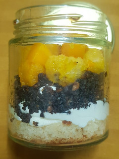 A picture of Mango Cheesecake Jars.