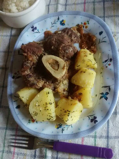 Una foto de Osobuco asado a la olla