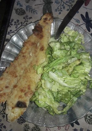 Una foto de Merluza con ensalada 🐟🥦