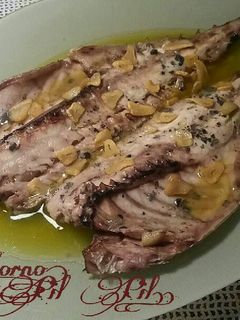 Una foto de Jurel al horno, con Pil Pil ligero