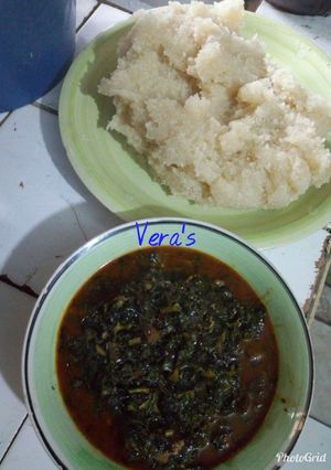 A picture of Atama soup and eba.