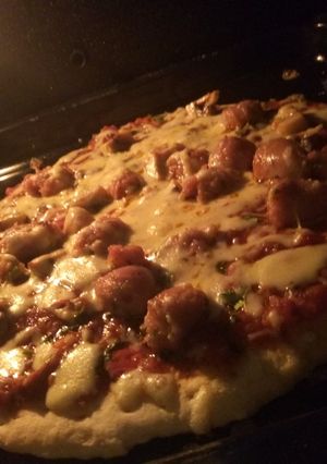 A picture of Meat ball pizza.