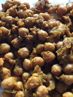 A picture of Chickpea Curry.
