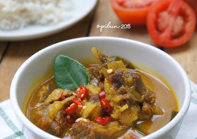 Resep Iga Kambing Masak Petis oleh OpiBun - Cookpad