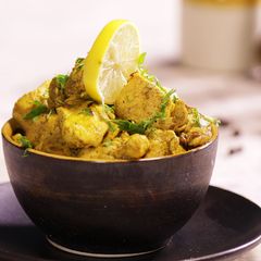 A picture of Lemon Chicken Indian Style.