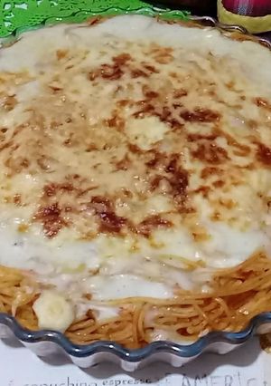 Une photo de Spaghettis à la sauce tomate et béchamel gratinée