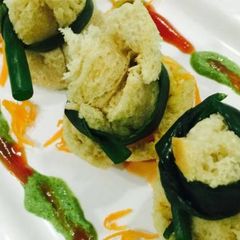 A picture of Salad potli.