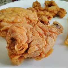 A picture of KFC Style crispy broast.