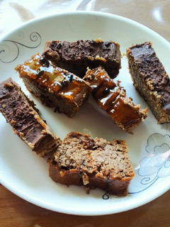 Una foto de Budín de naranja y cacao amargo (sin azúcar ni harina)