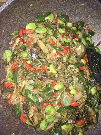 Langkah Mudah untuk Membikin Resep Ikan asin oseng petai yang Menggugah Selera Anti Ribet, Lezat