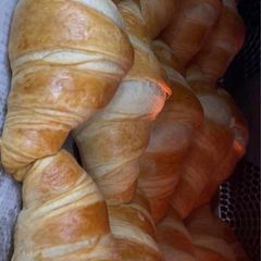 A picture of How to make croissants.