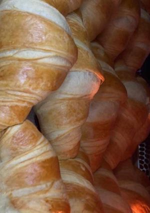 A picture of How to make croissants.