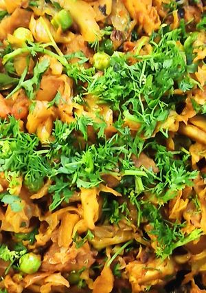 पत्तागोभी (patagobi recipe in marathi) रेसिपी चे मुख्य फोटो 