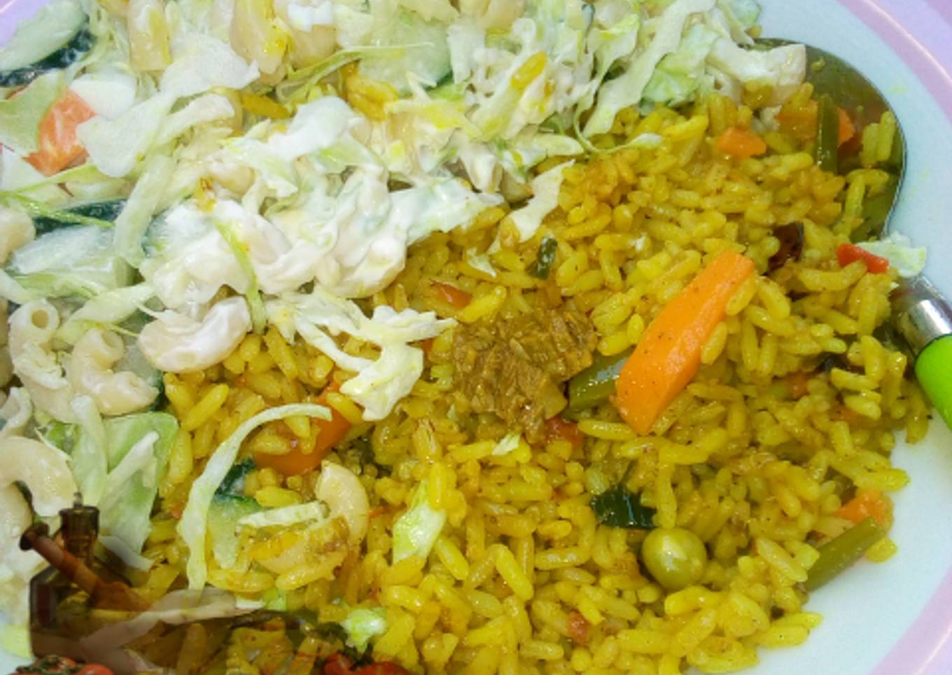 Jallop rice with pasta salad