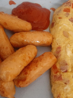 Foto resep Omelet Telur dan Sosis Goreng
