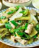 Lòng heo xào dưa chua