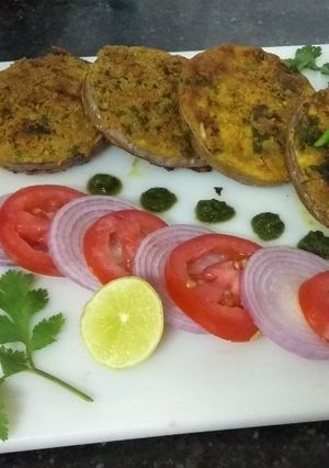 A picture of Purple Baigan Bhaja.