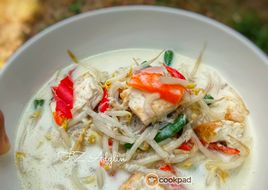 Sayur Lemak Taugeh Dengan Tauhu