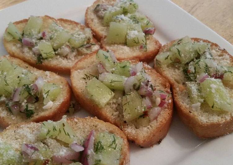Step-by-Step Guide to Green Tomato Crostini