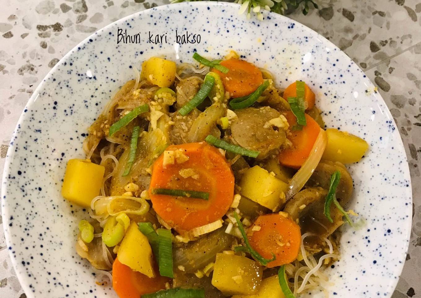 Bihun kari bakso