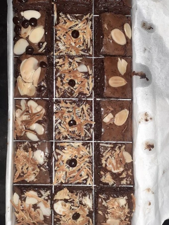 Cara Gampang Membuat Resep Fudgy Brownise shiny Crust yang  Bikin Ketagihan Anti Ribet, Mantap