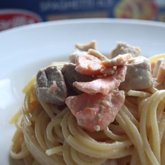 A picture of Seafood Carbonara (Carbonara di mare).