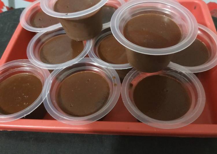 Cara menyiapkan Puding Coklat  Cepat