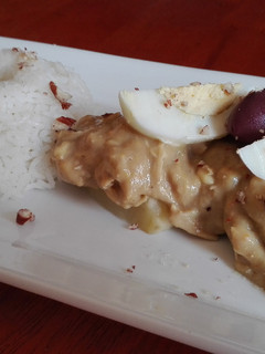 Una foto de Ají de gallina + Sustancia de gallina 🇵🇪