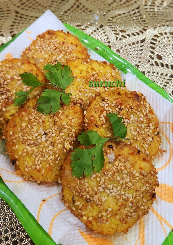 A picture of Quick Leftover Rice Cutlets/Tikki.