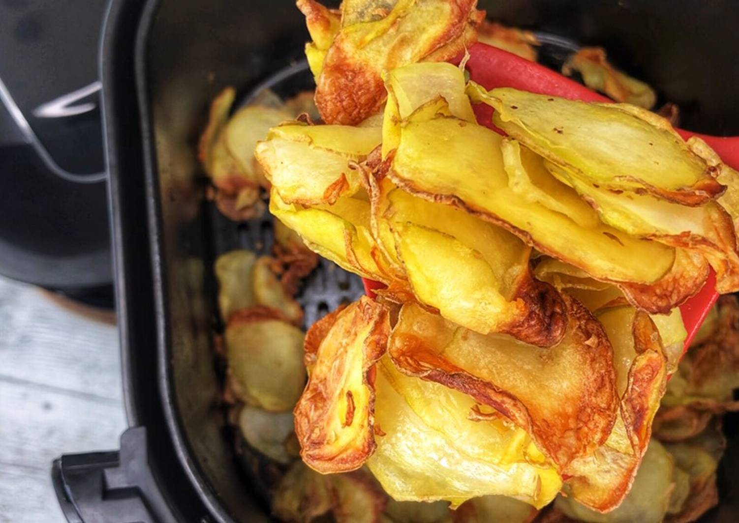 Patatas chips en freidora de aire caliente AirFryer Receta de Alfonso